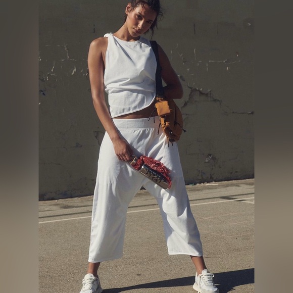 Free People Movement Hot Shot Relaxed Pants Cropped White FP Movement Harem New - Picture 1 of 5